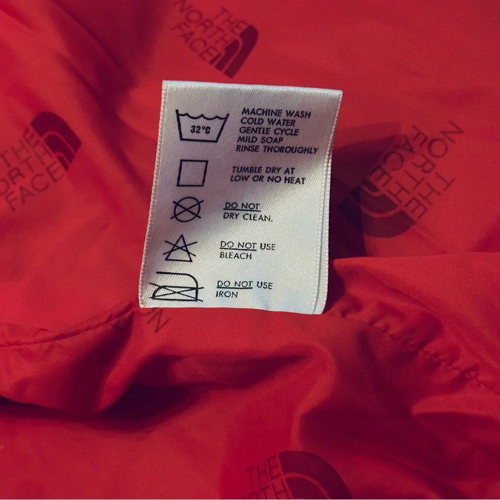The North Face Vintage Red Gore-Tex Jacket Waterproof Windbraker Size L